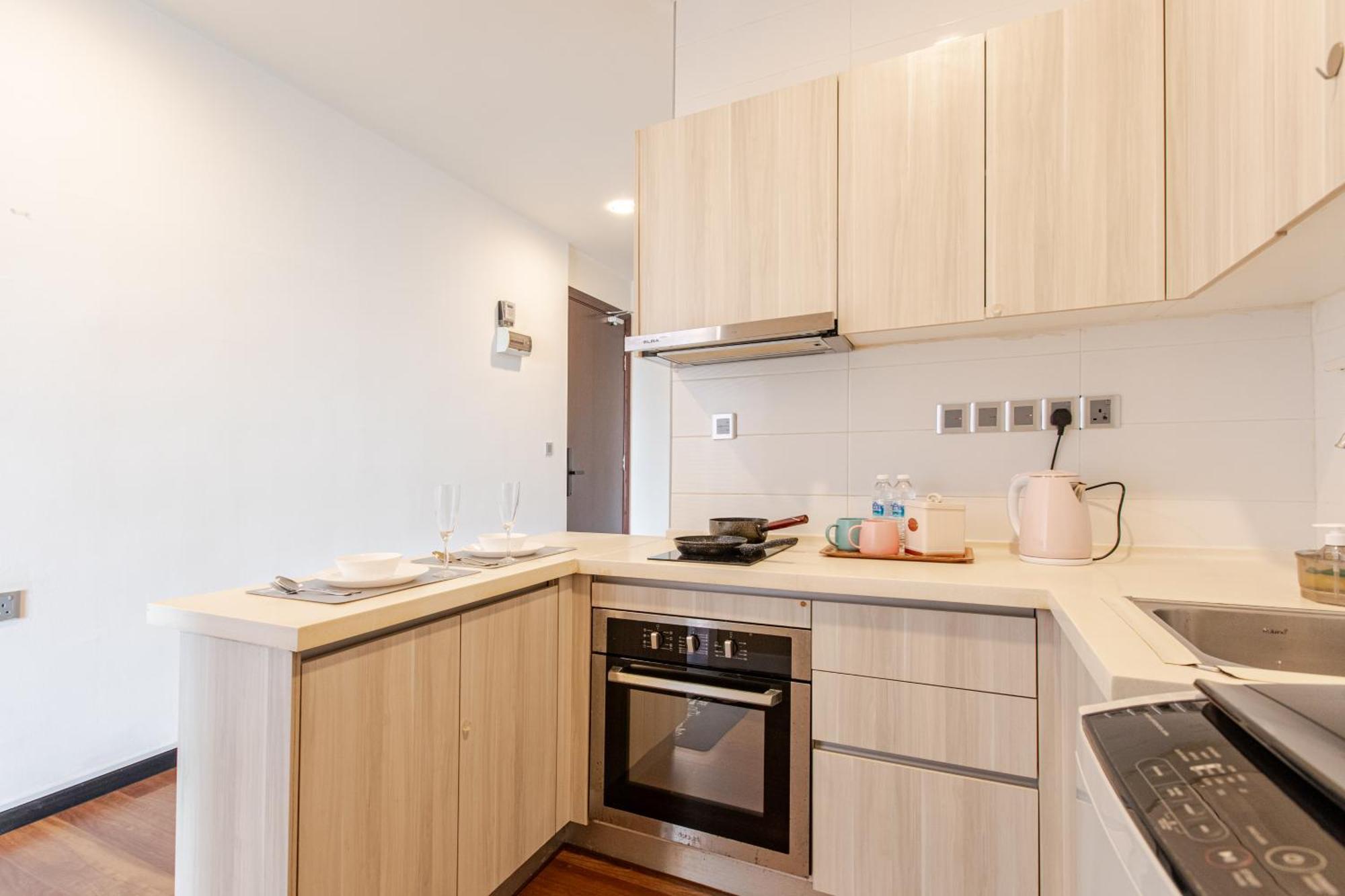 Paragon Suites Studios With Private Jacuzzi Near Ciq Rts Джохор Бахру Екстериор снимка