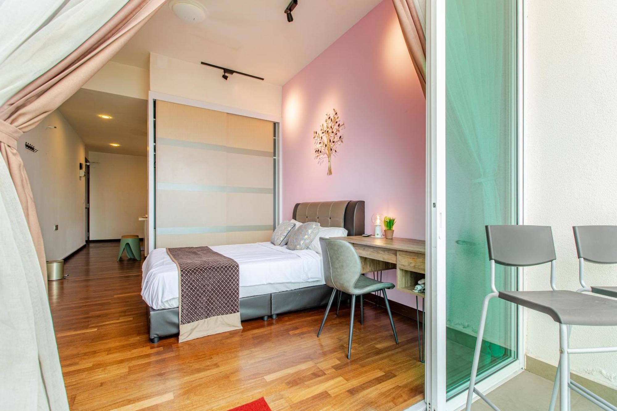 Paragon Suites Studios With Private Jacuzzi Near Ciq Rts Джохор Бахру Екстериор снимка